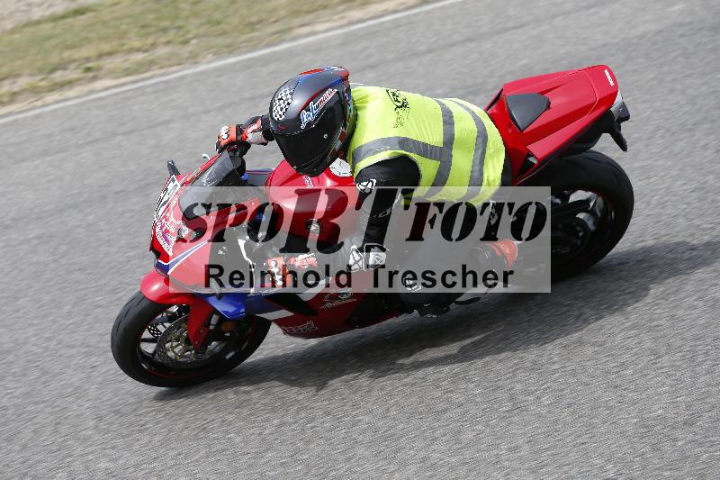 /11 28.04.2026  PROMAX ADR/Gruppe gruen/52